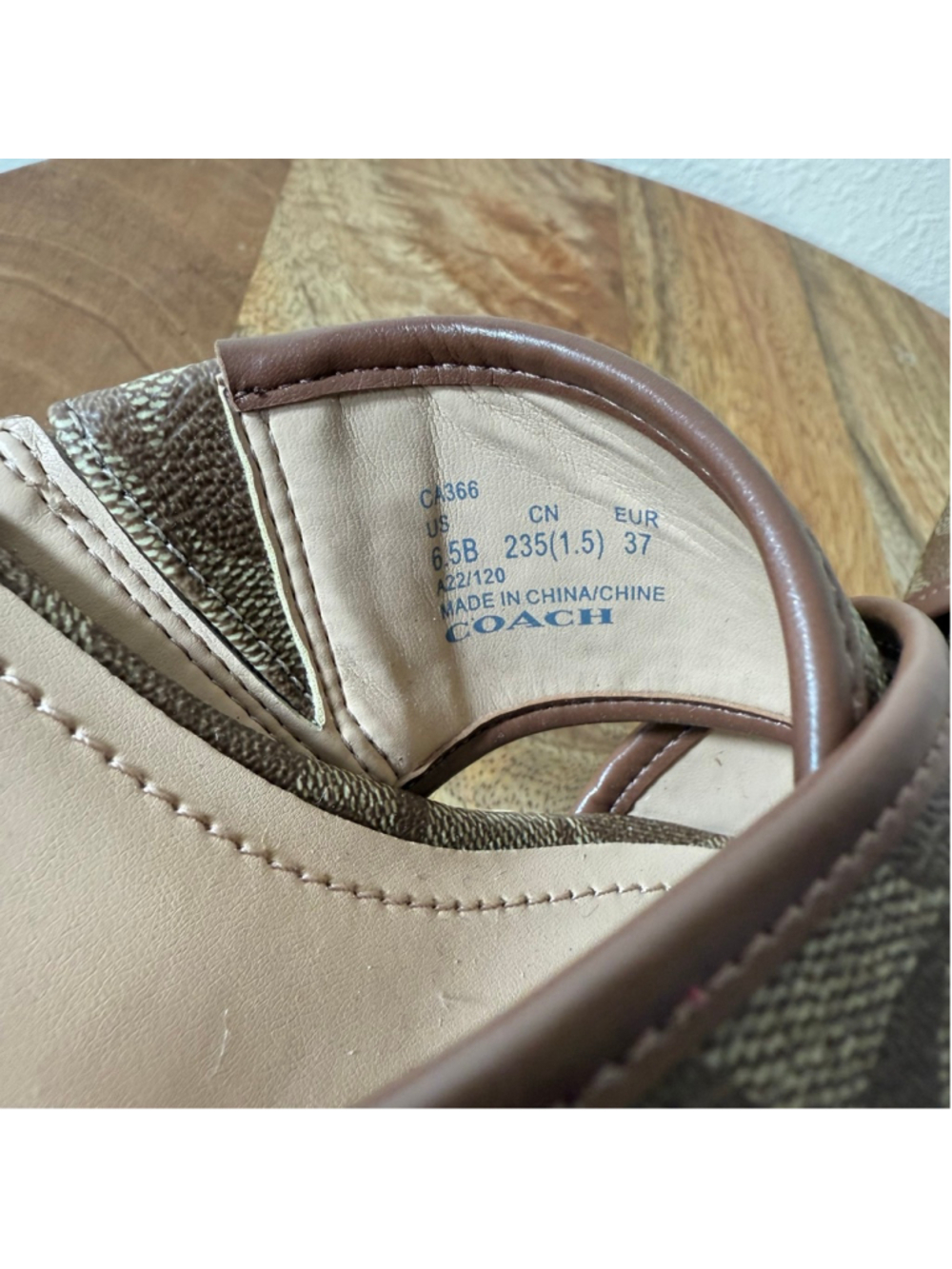 Women's Coach Brown Monogram Espadrille Wedge Sandals 6.5 - Picture 9 of 9